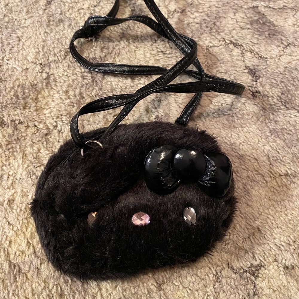 Hello kitty furry purse